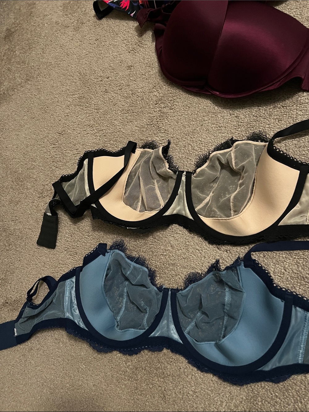 34ddd Victoria’s Secret bra’s lot/bundle - Picture 3 of 4